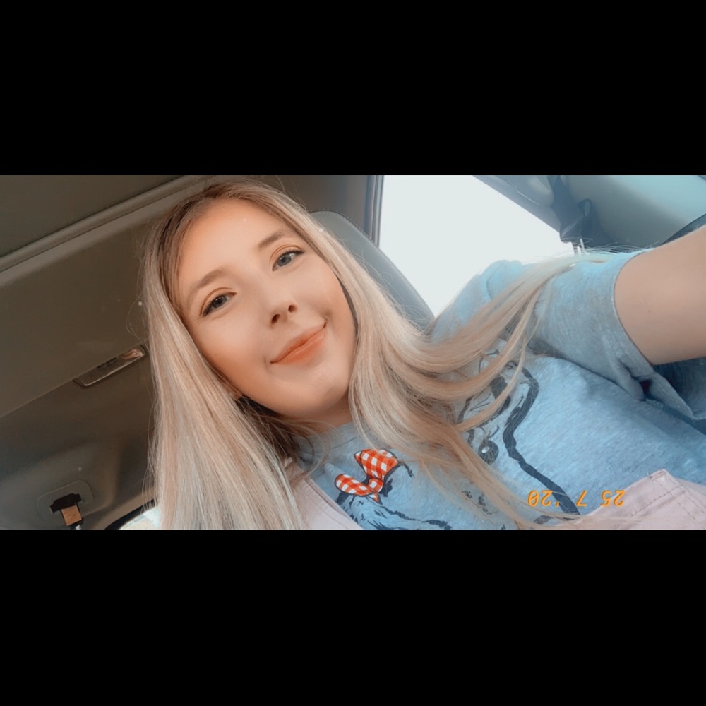 Meet your Posher, Whitley